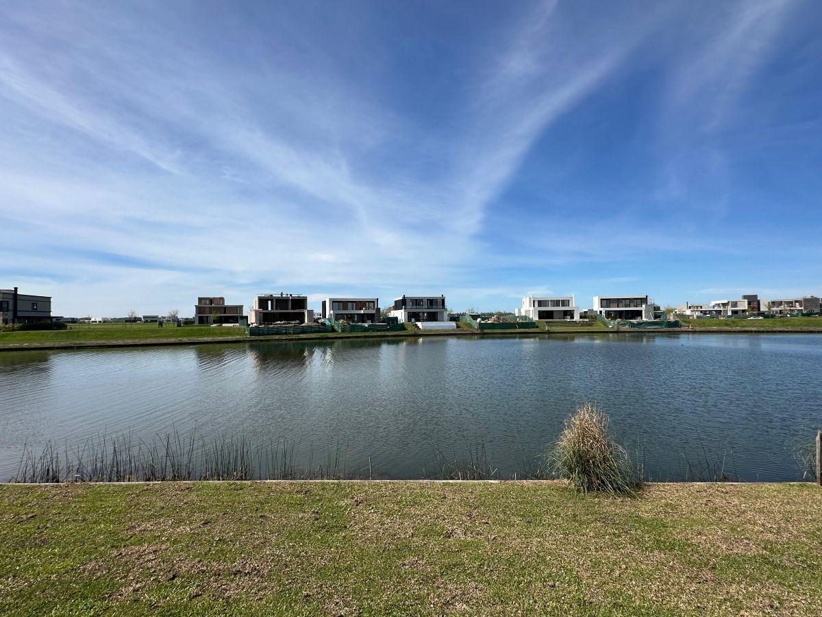Foto de Casa en Venta con Vista al Lago - Costas, Puertos, imagen 5