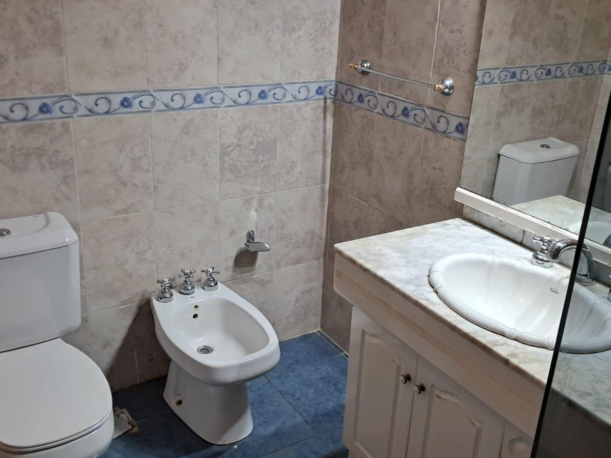 Casa 5 Amb Cochera y Patio en Parque Chacabuco 5