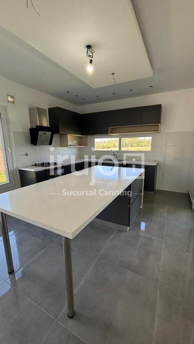 Casa en Venta en Barrio Privado La Providencia - Canning 1