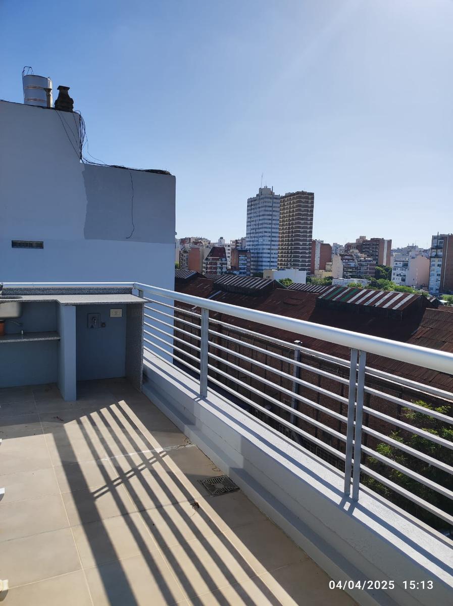 Departamento 3 Ambientes con Cochera en Caballito 1