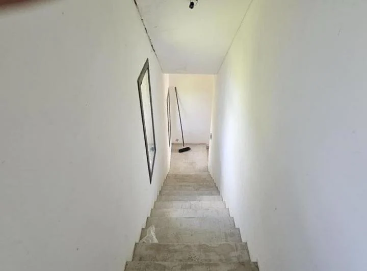Casa 7 ambientes en Fincas de San Vicente 3