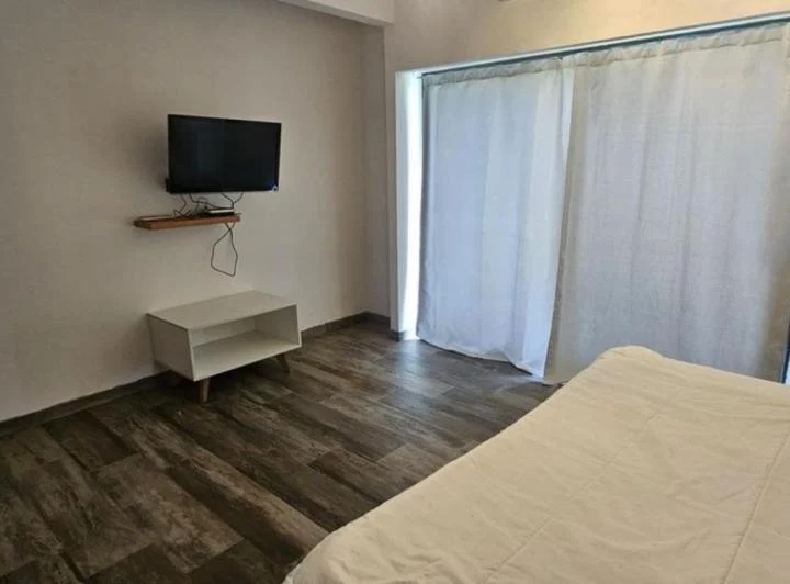 Casa 7 ambientes en Fincas de San Vicente 5