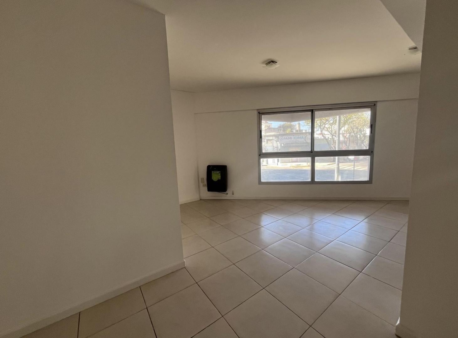 Foto de Departamento de 3 ambientes frente APTO CREDITO EN FLORES., imagen 5