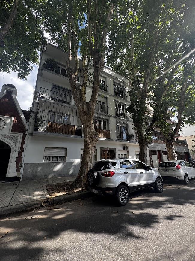 Depto 3 amb APTO CRÉDITO muy buen estado Edificio con gran Jardín. VILLA DEL PARQUE