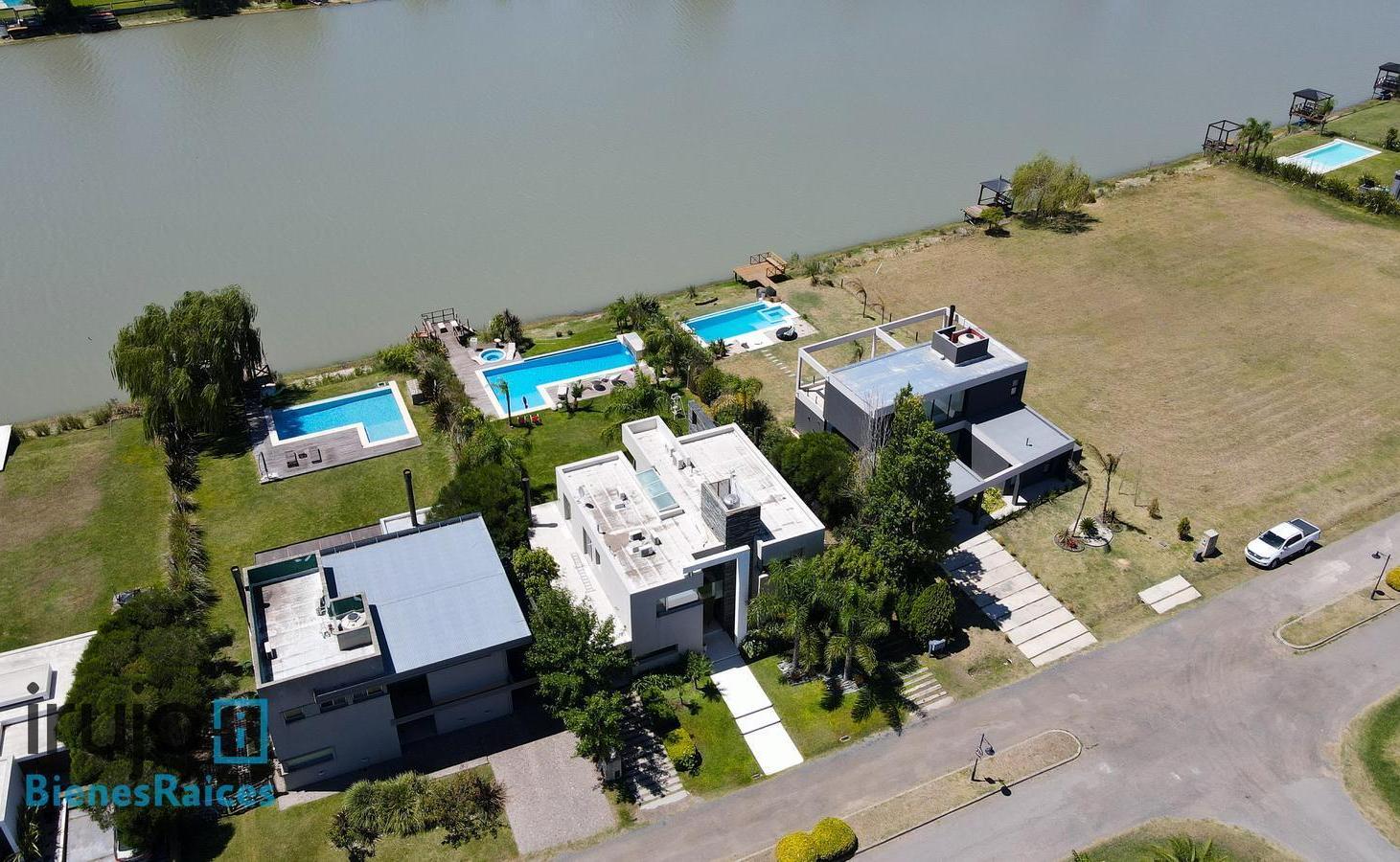 Casa 6 amb con piscina excelente estado