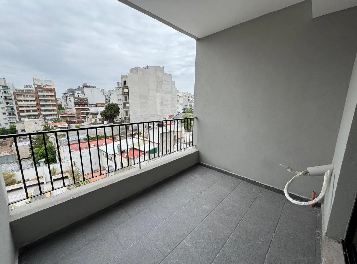 Puan al 600 departamento de 2 Amb a estrenar en parque Chacabuco entrega inmediata. 3
