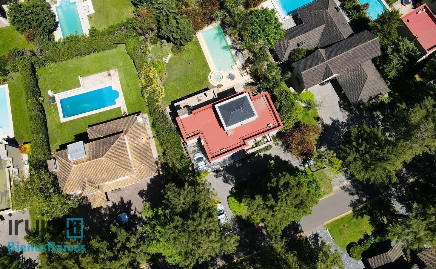 Venta de casa de 6amb. en El Lauquen Club de Campo - Canning 2