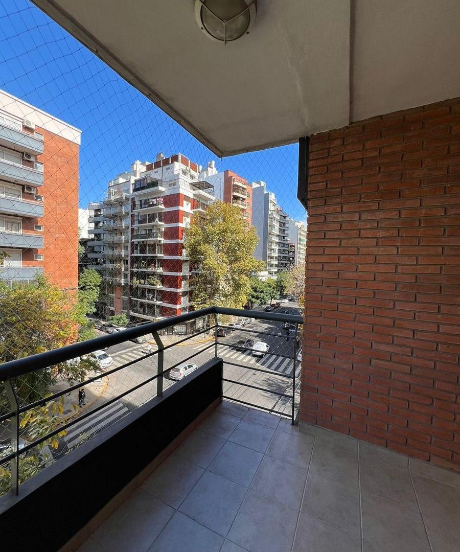 Departamento 1 ambiente con cochera en Caballito