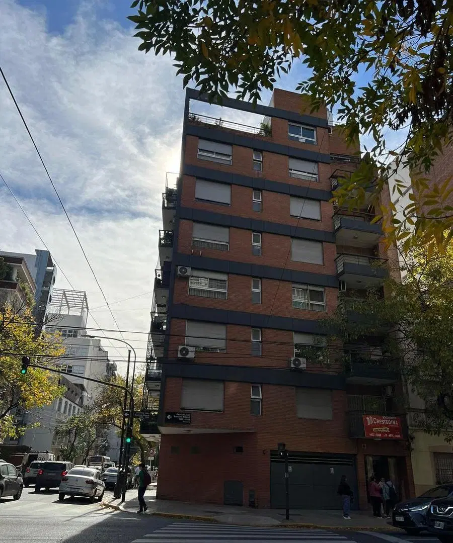 Departamento 1 ambiente con cochera en Caballito 2