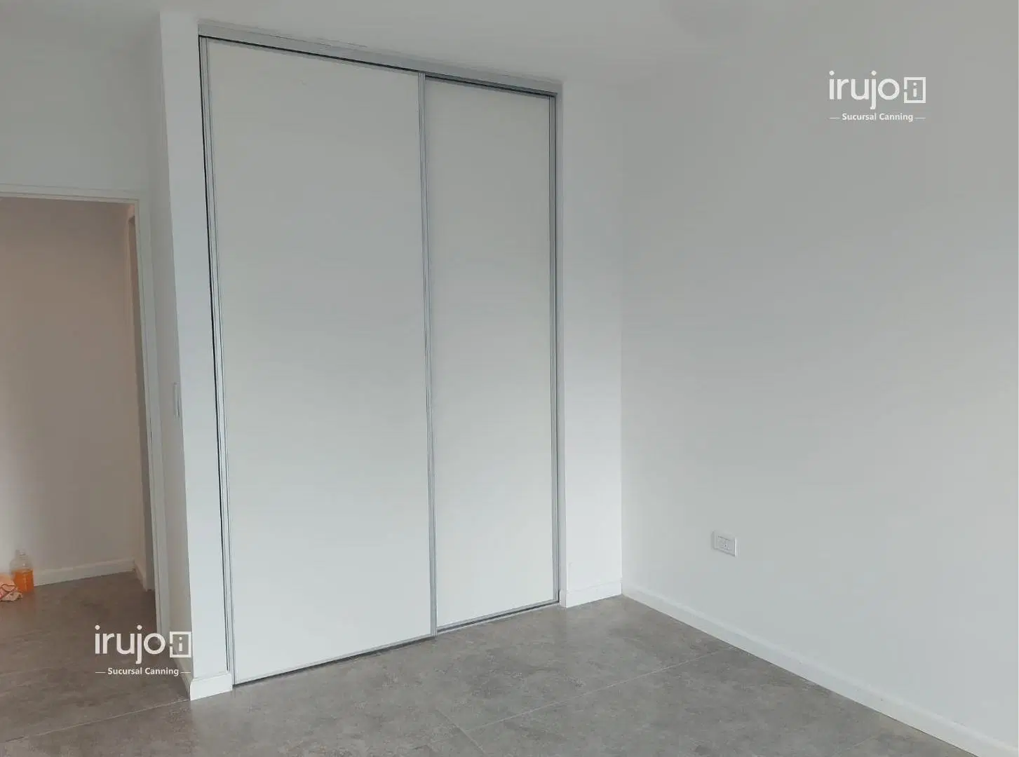 Departamento en Canning Center 4