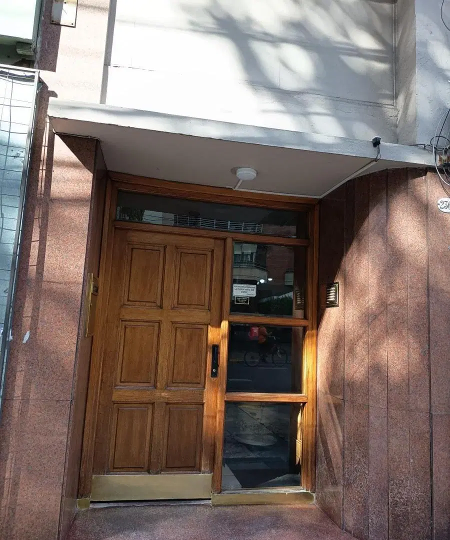 Departamento en venta de dos ambientes en Flores 1