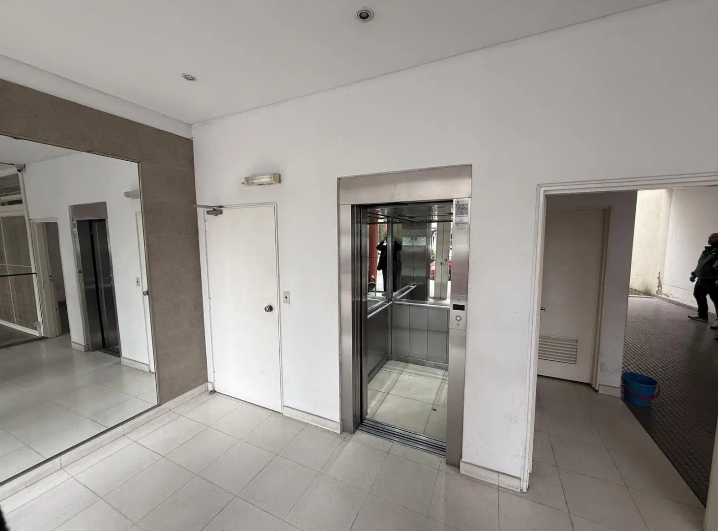 Departamento de 2 amb con cochera en Caballito Norte 5