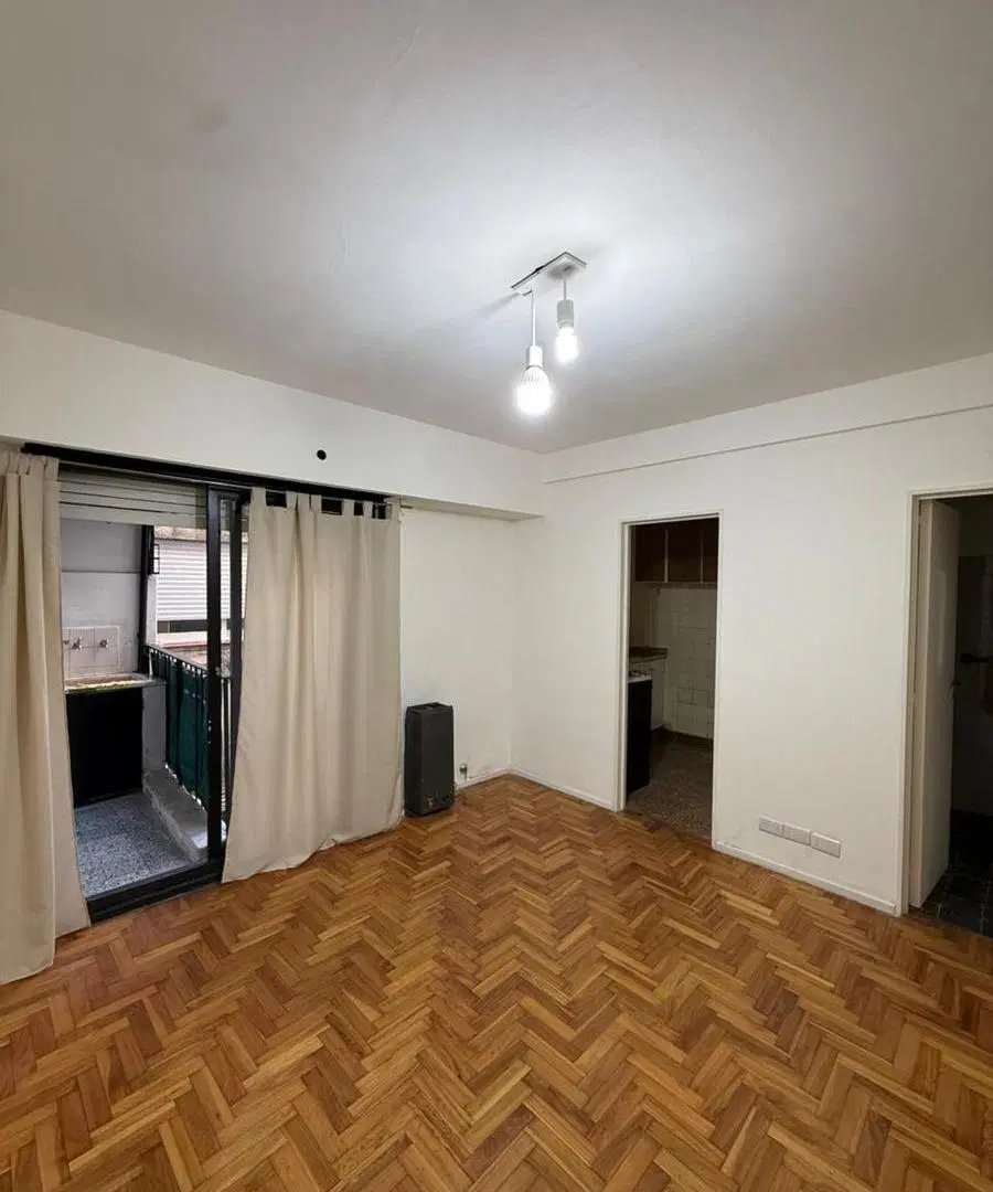 Departamento de un ambiente en Almagro 3