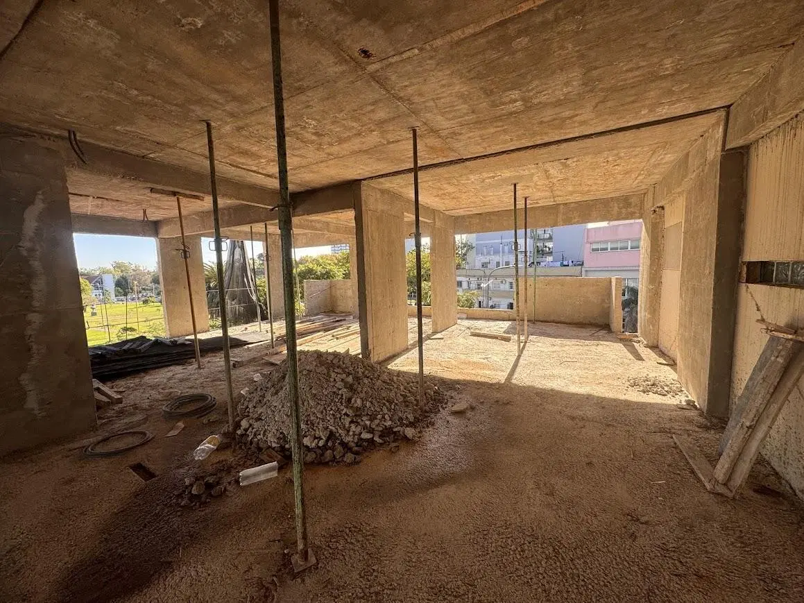 Besares 4786 Unidades de 1-2 y 3 amb a mts. del Parque 5