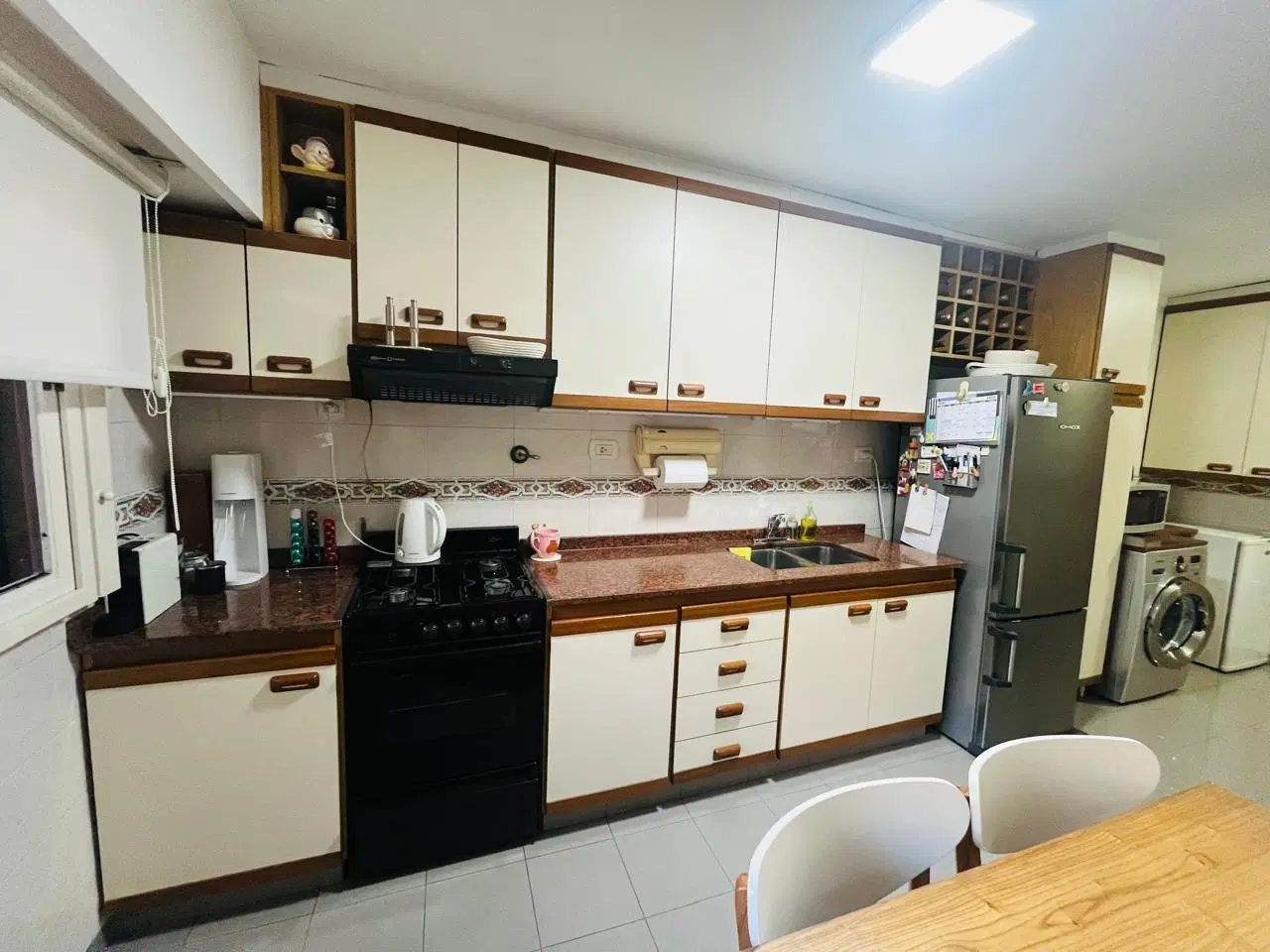 Departamento 4 ambientes con cochera Goyena 4