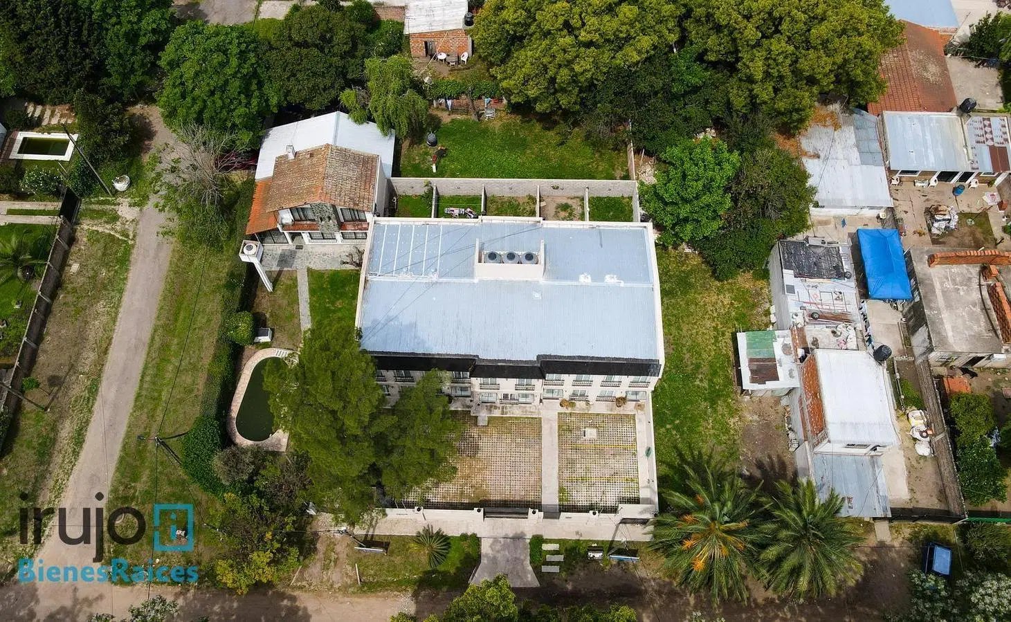 Complejo de duplex de 2 y 3 ambientes en Ezeiza-Canning 3