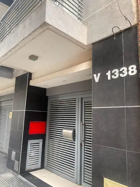LO MEJOR DE CABALLITO S/Piso 1 amb al frente con balcón Piso alto 8 años Super luminoso Apto Prof 2