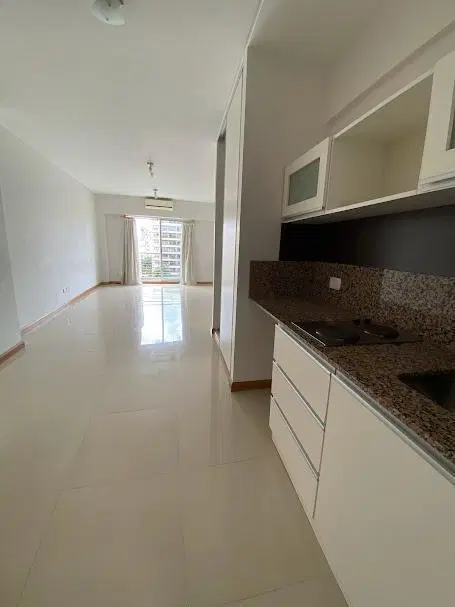 LO MEJOR DE CABALLITO S/Piso 1 amb al frente con balcón Piso alto 8 años Super luminoso Apto Prof 1
