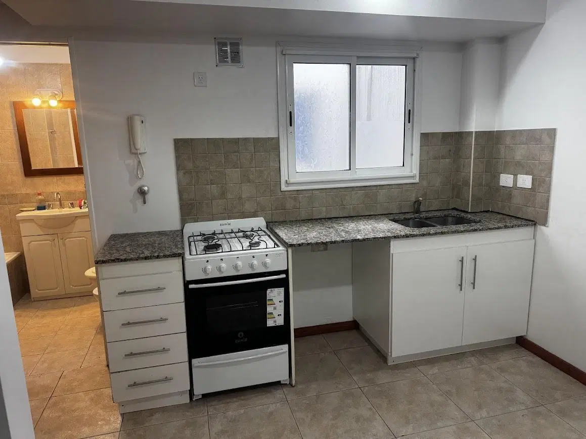 Depto 1 amb con BALCON AL FRENTE Apto Profesional!! Nogoyá al 4400 V. DEVOTO 5