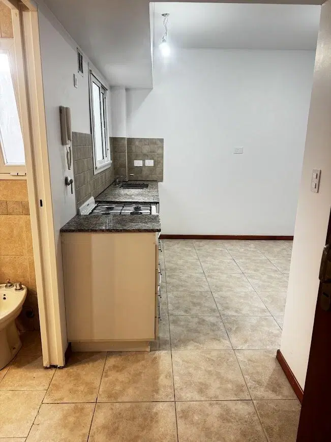Depto 1 amb con BALCON AL FRENTE Apto Profesional!! Nogoyá al 4400 V. DEVOTO 8