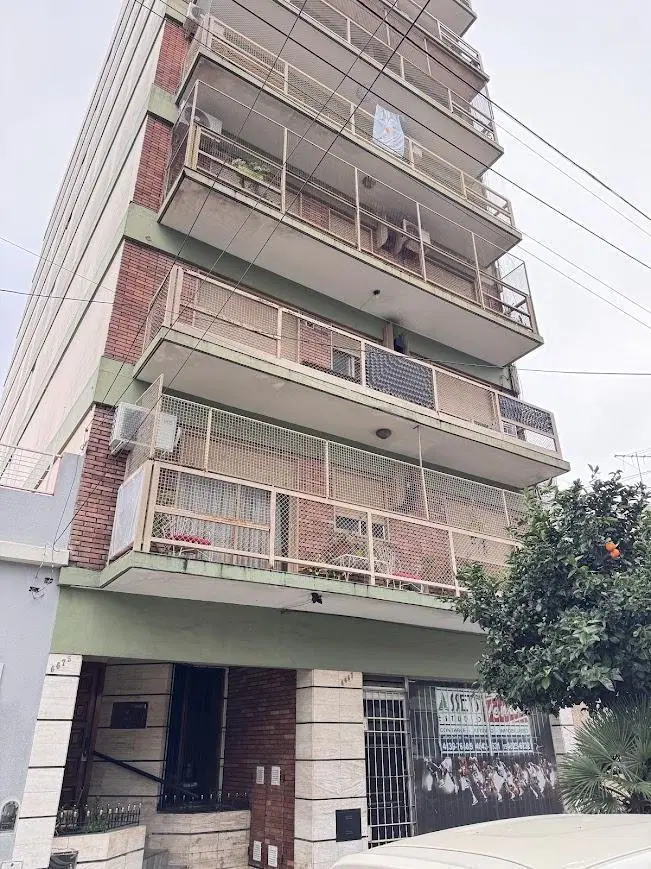 Depto 2 amb excelente ubicación Super lum Apto prof y Apto crédito hipotacario LINIERS 5