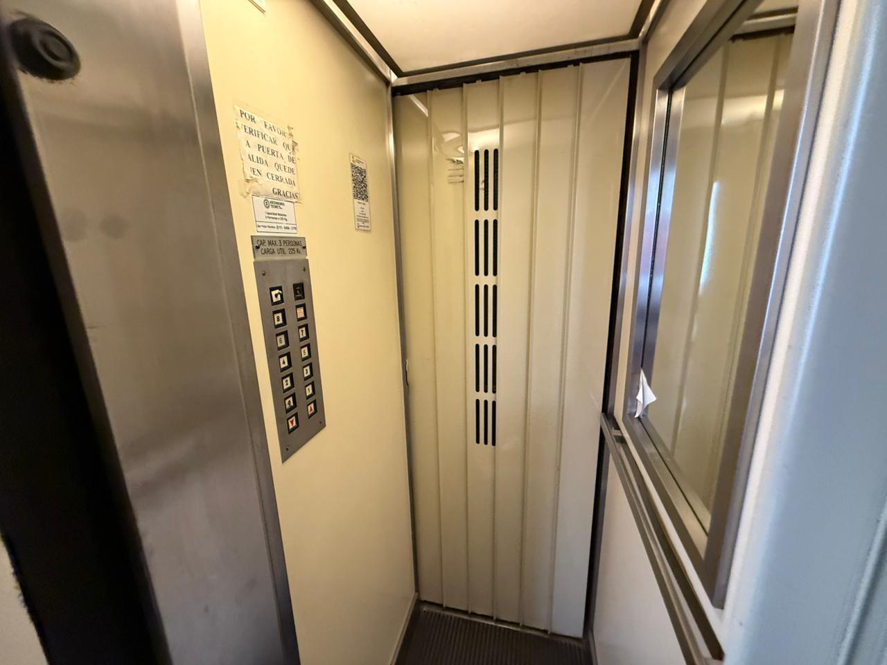 Foto de Departamento 3 ambientes muy buen estado en parque centenario, imagen 3