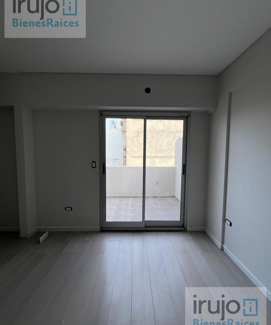 Foto de Departamento de 2 amb con balcon terraza en Caballito, imagen 4