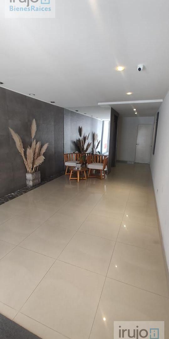 Foto de Departamento de 3 ambientes amplios, moderno y luminoso, con cochera y, imagen 1