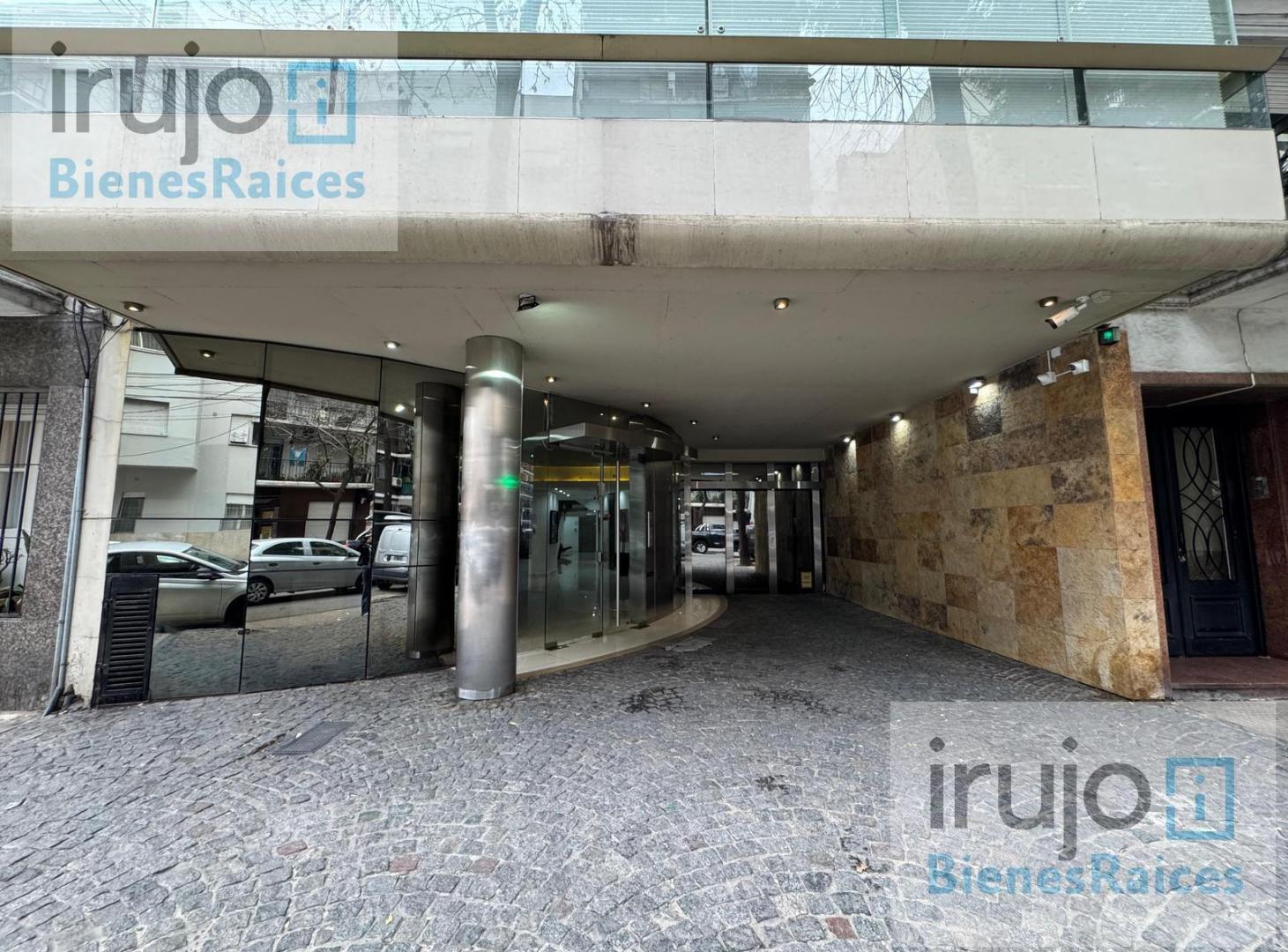 Foto de Departamento de 3 ambientes con cochera y amenities en Caballito, imagen 1