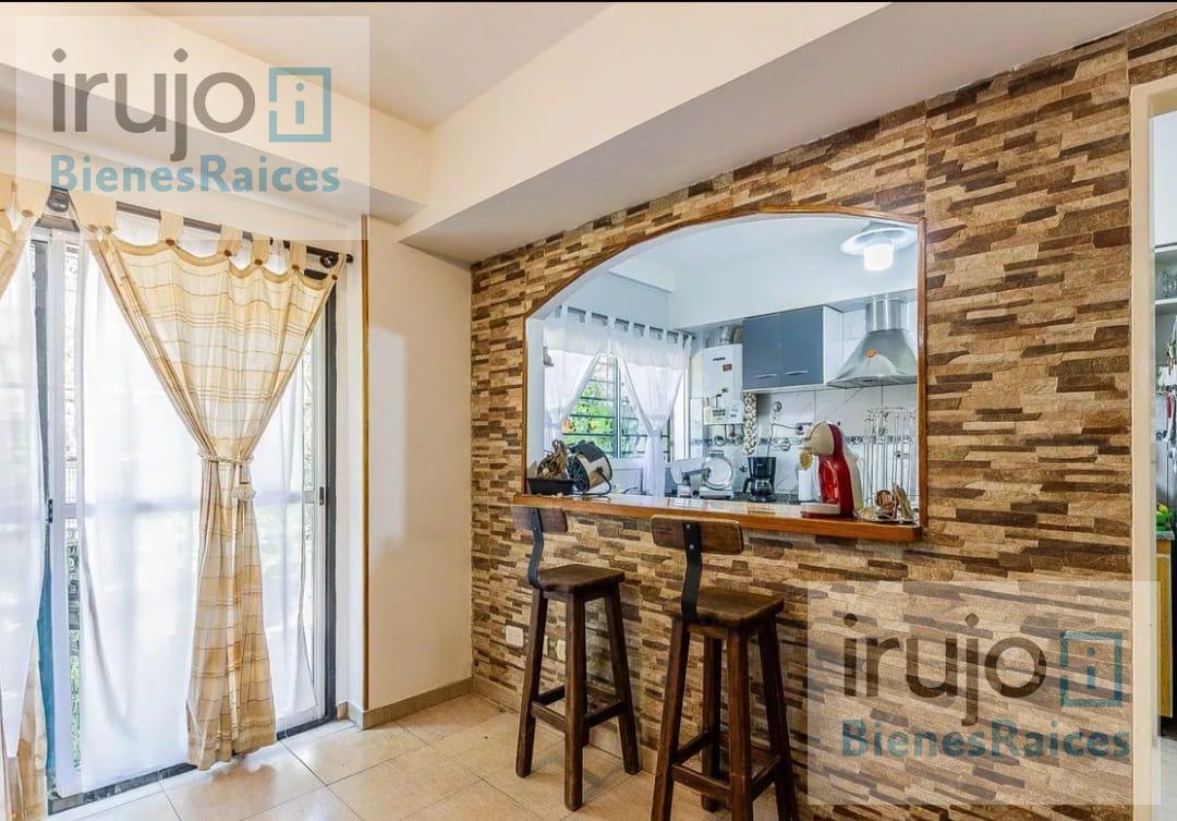 Foto de Departamento en duplex de 3 ambientes con espacio guardacoche y balcon, imagen 5
