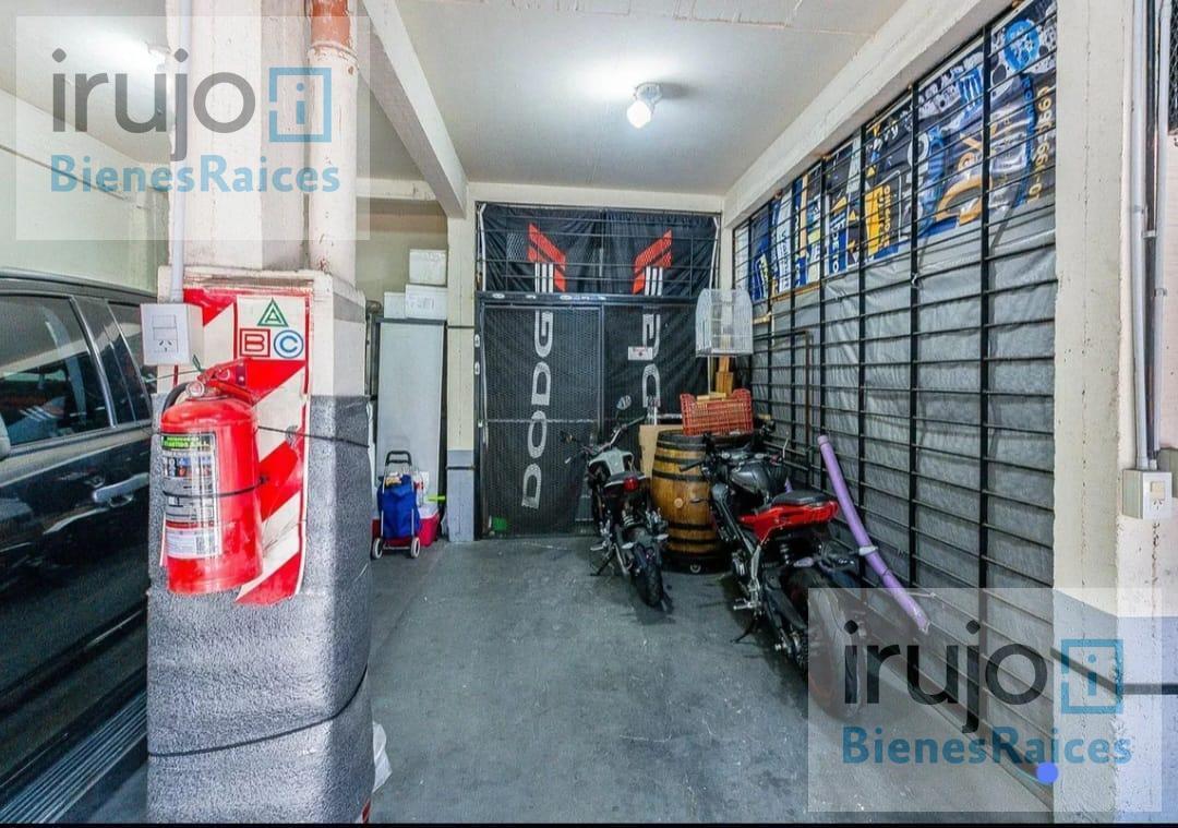 Foto de Departamento en duplex de 3 ambientes con espacio guardacoche y balcon, imagen 2