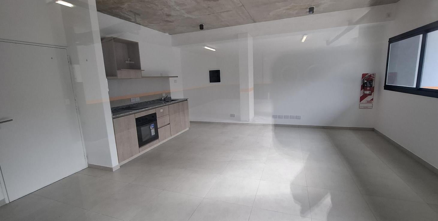 Foto de Departamento 3 AMB CONTRAFRENTE BAÑO Y TOILET, imagen 4