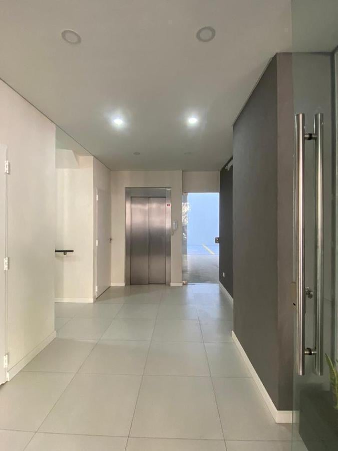 Foto de Semipiso de 2 amb al FRENTE con cochera en CABALLITO. Excel Ubic!, imagen 2