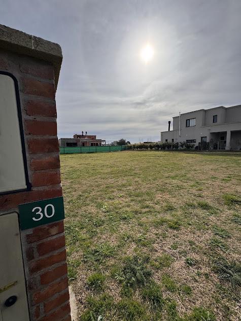 Foto de Terreno de 600m2 ideal para construir tu primera casa - San Simón, imagen 2