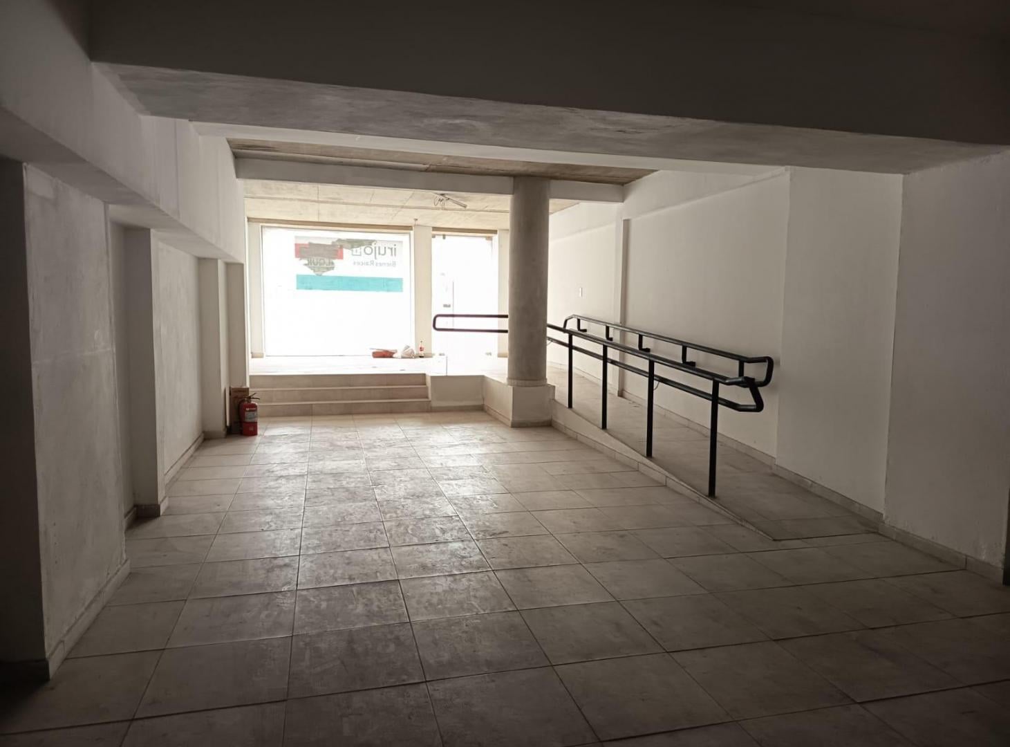 Foto de Local en VENTA, Velez Sarsfield, imagen 2