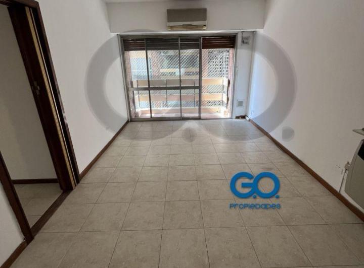 Departamento 4 ambientes. | Pedro Ignacio Rivera al 3900 1