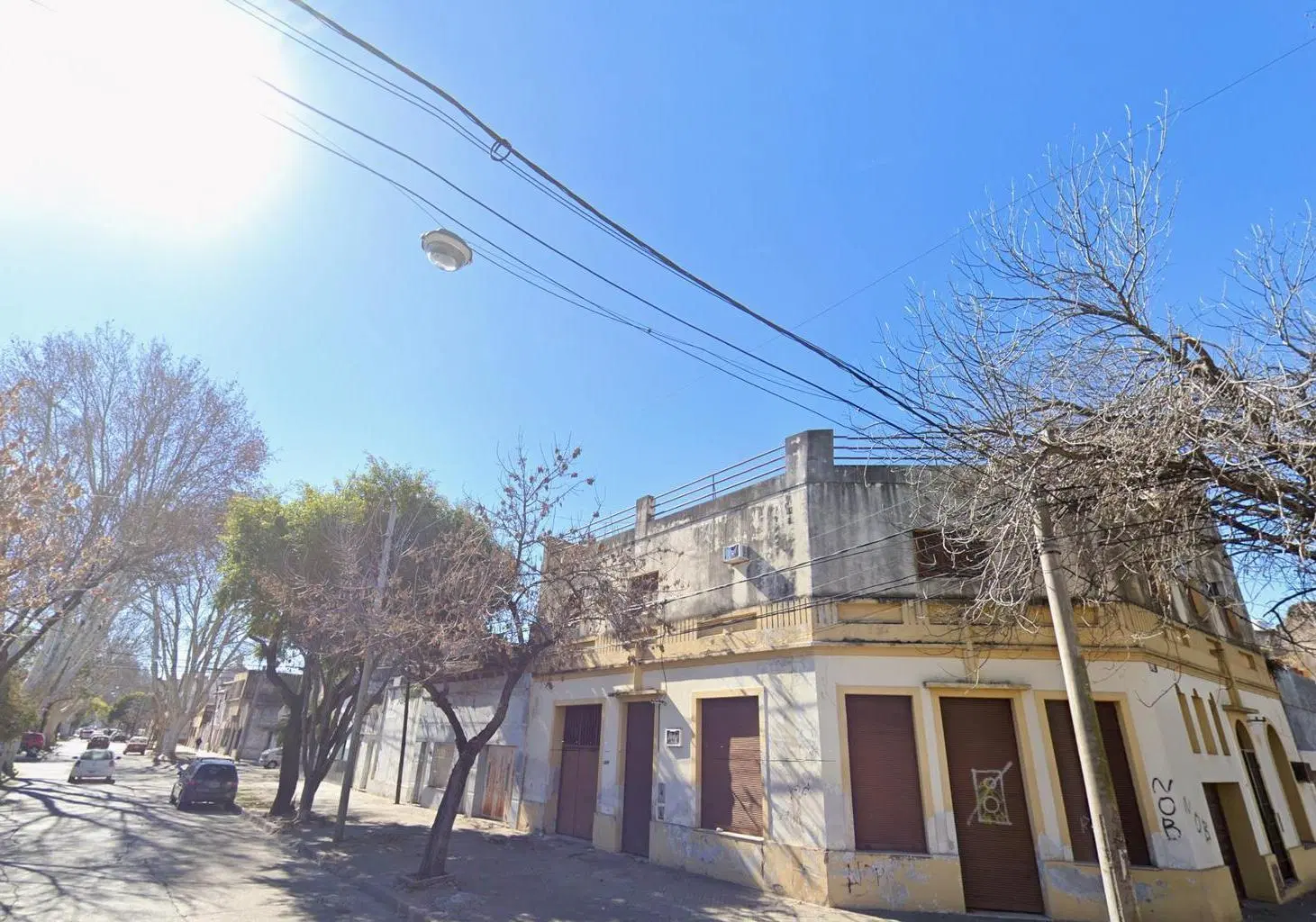 Alquiler o  Venta  Inmueble Comercial multiples niveles ingreso vehicular 5
