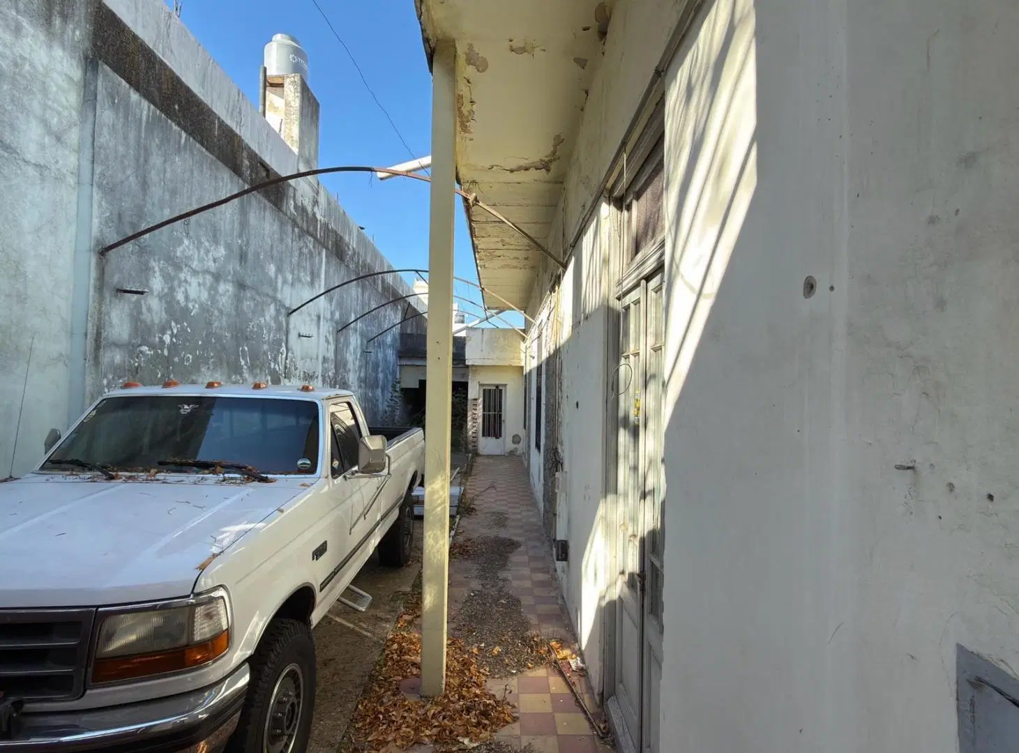 Alquiler Venta Casa o terreno en Echesortu múltiples usos 5