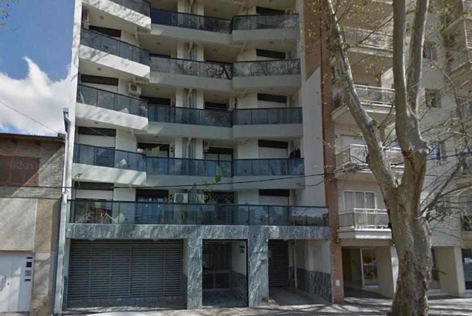 Departamento amplio 1 dormitorio parrillero ventilacion cruzada