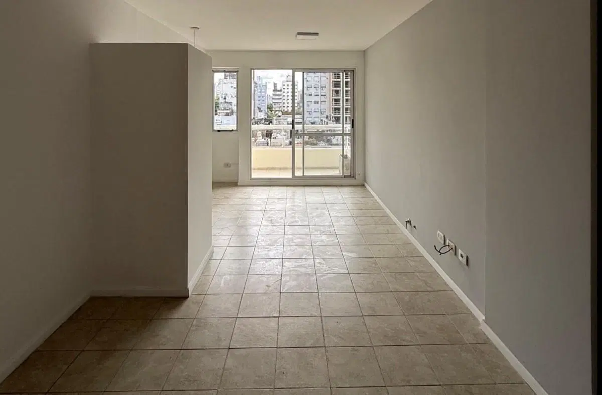 1 dormitorio departamento semipiso Al Norte con balcon Alquiler 2