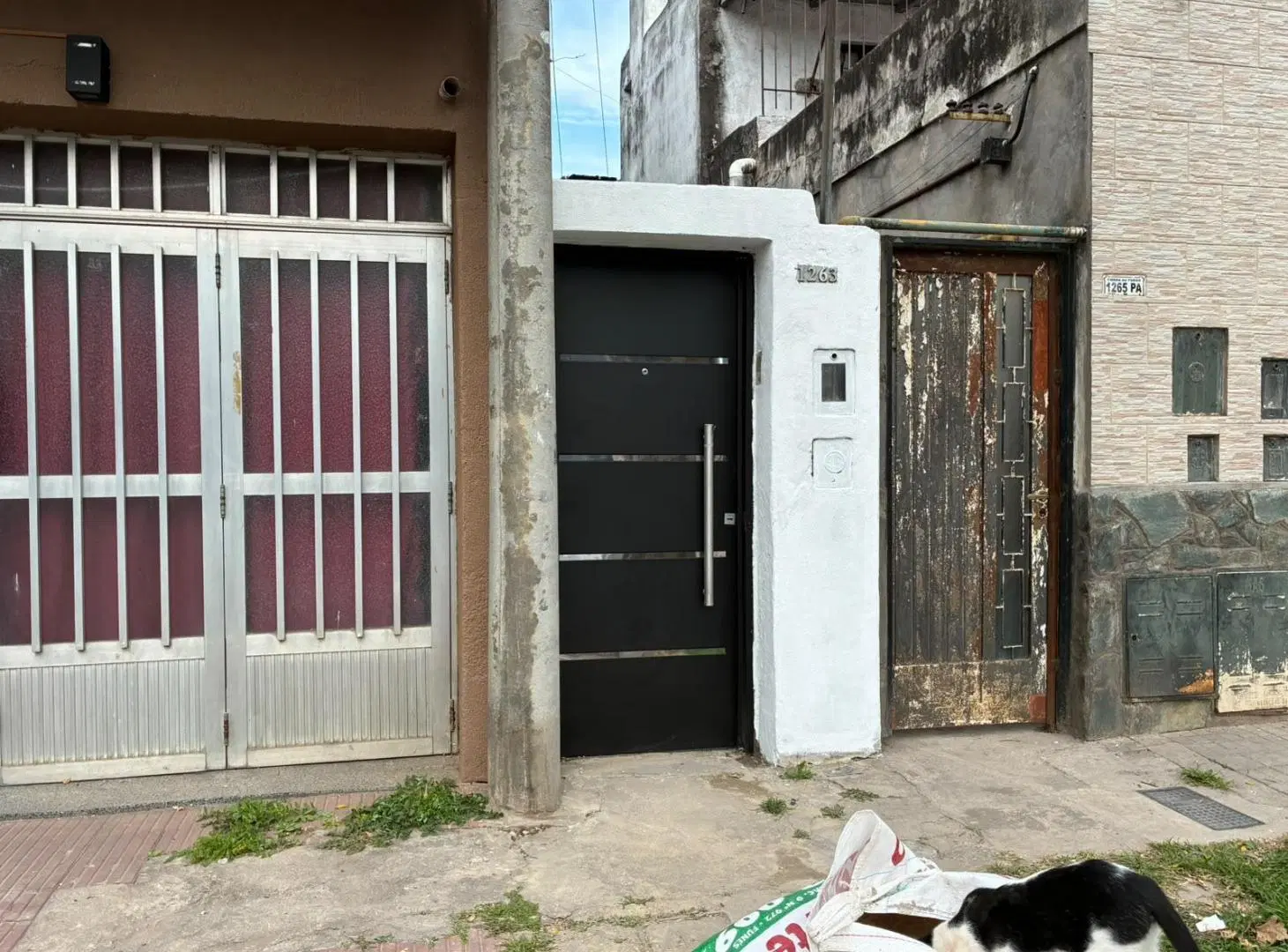 Casa de pasillo con patio y 2 dormitorios - Zona Norte 4