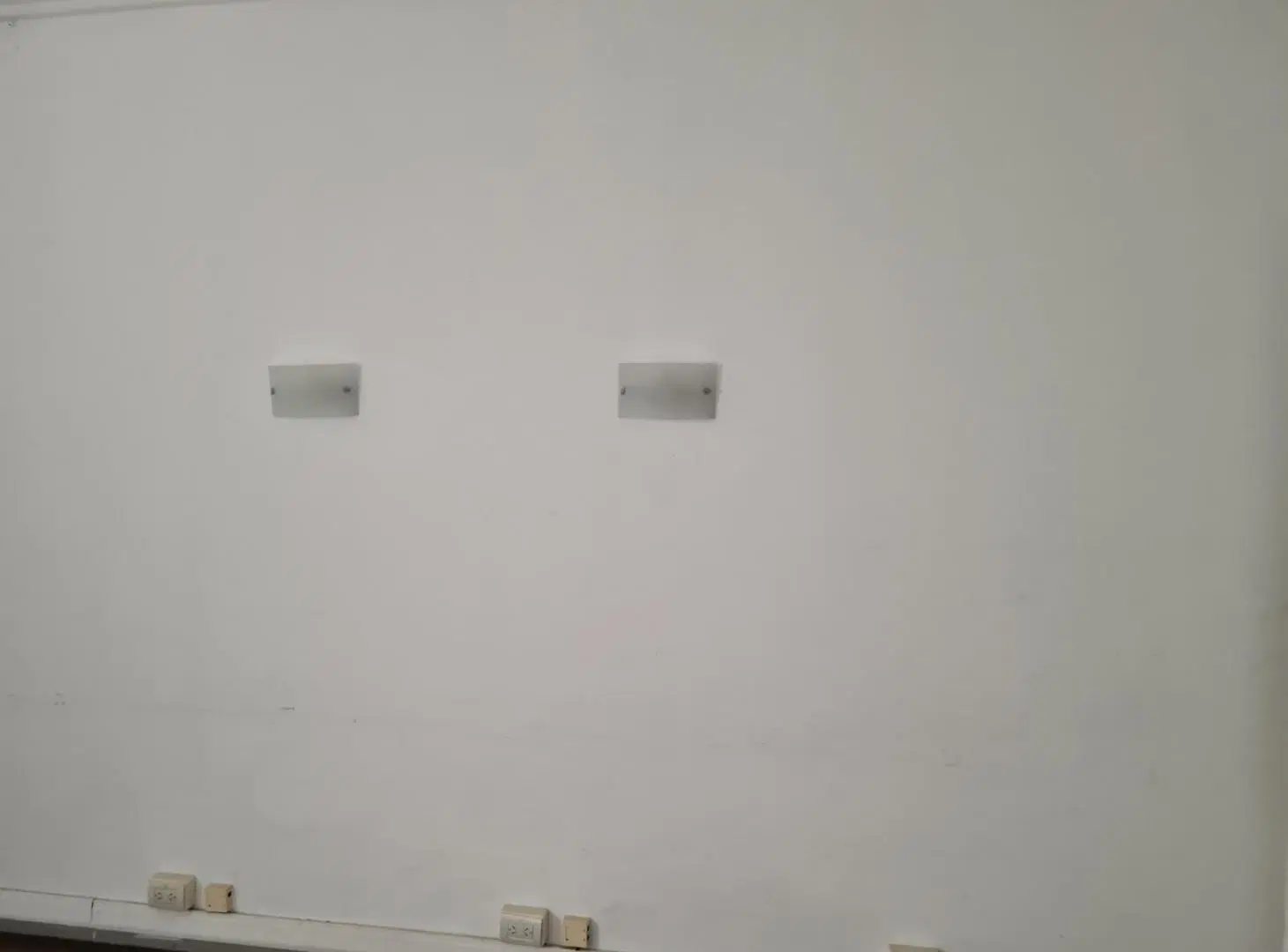 Casa uso comercial 4 ambientes Excelente Alquiler 2