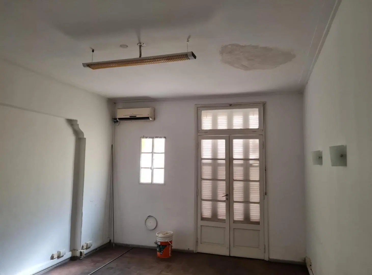 Casa uso comercial 4 ambientes Excelente Alquiler 5