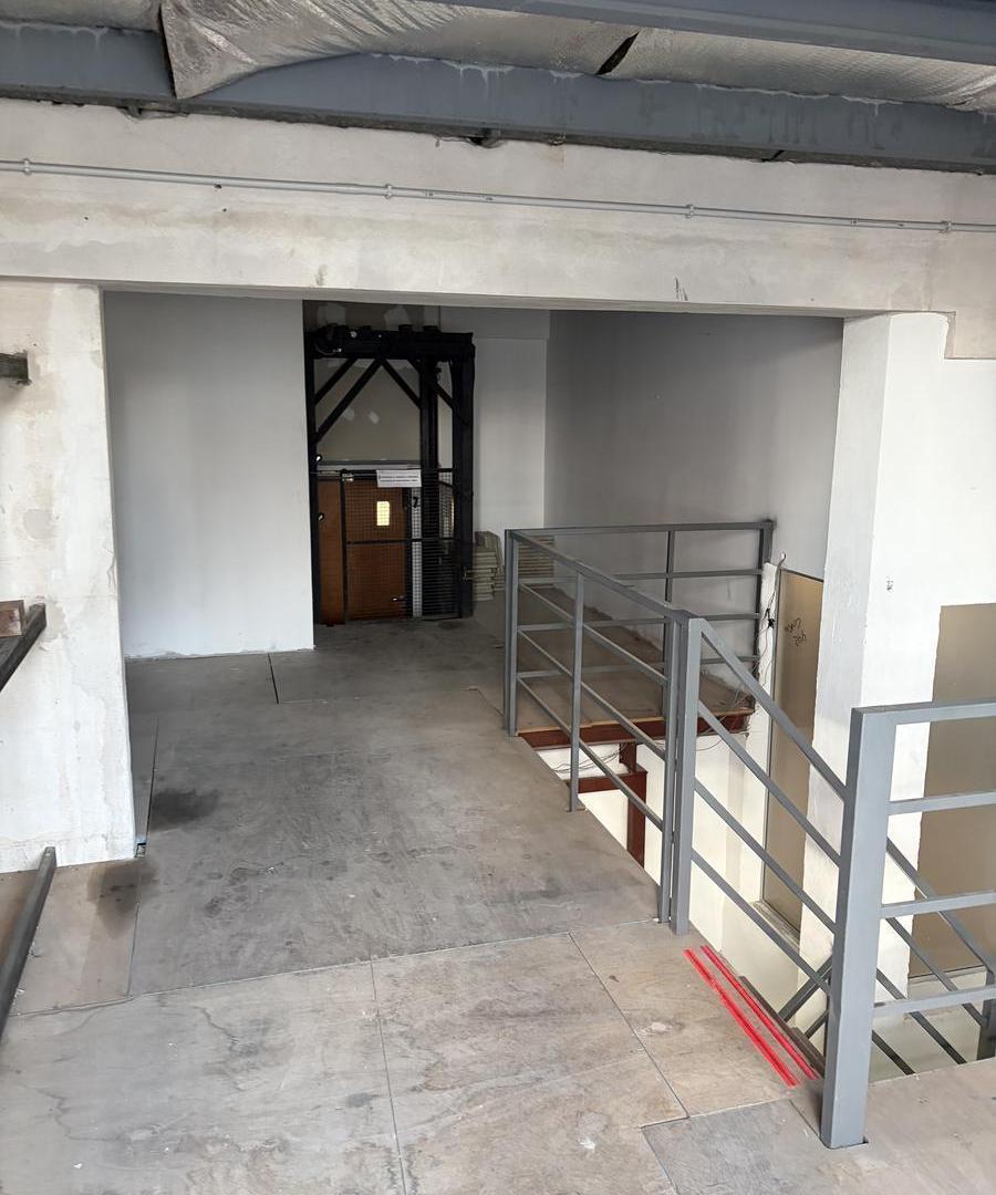 Foto de Alquiler Local comercial en Barrio Lourdes, imagen 2
