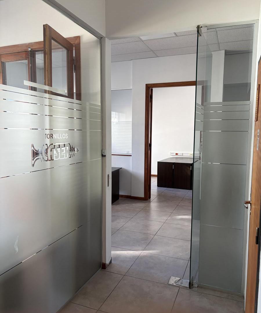 Foto de Alquiler Local comercial en Barrio Lourdes, imagen 3