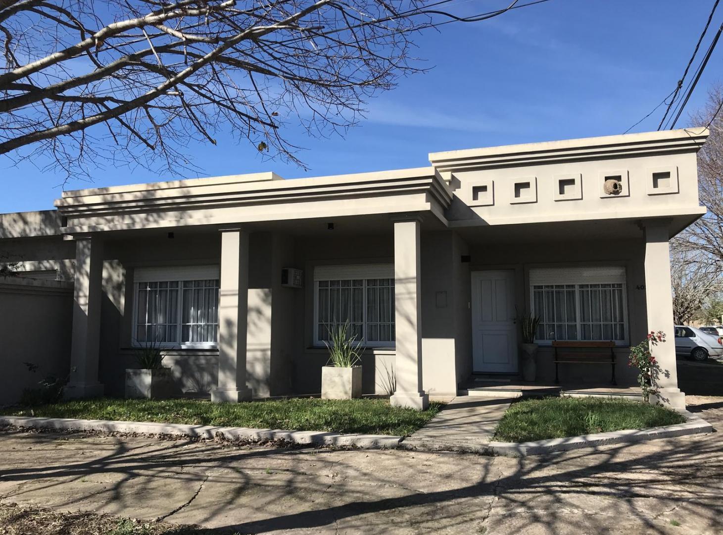 Foto de Casa Venta/Permuta 3 dormitorios Villa Mugueta., imagen 1