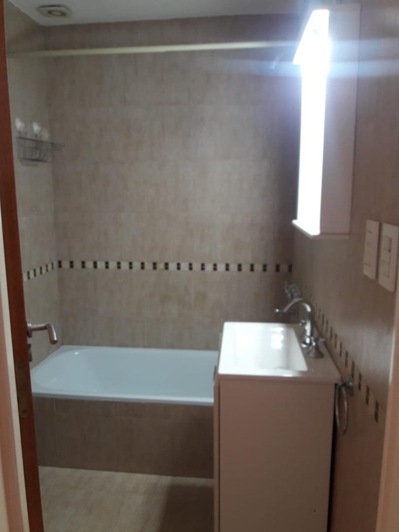 Foto de DEPARTAMENTO 2 AMBIENTES EN VENTA APTO CREDITO OPORTUNIDAD!, imagen 3
