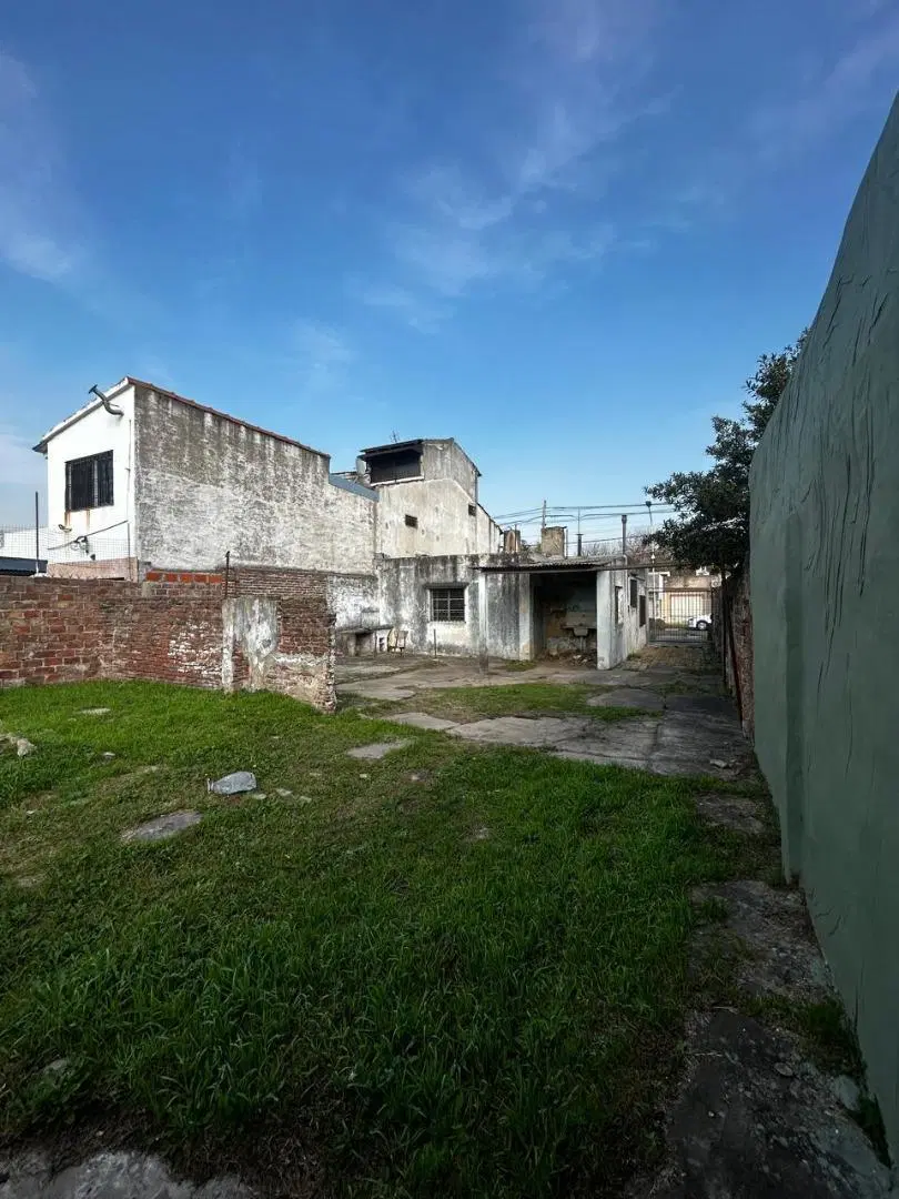 CASA A DEMOLER SOBRE LOTE DE 400 M2, OPORTUNIDAD! 5