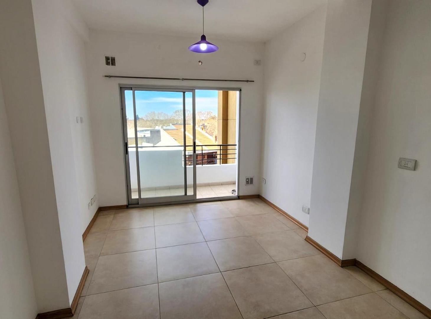 Foto de DEPARTAMENTO DE 2 AMBIENTES EN ALQUILER EN TEMPERLEY!, imagen 3