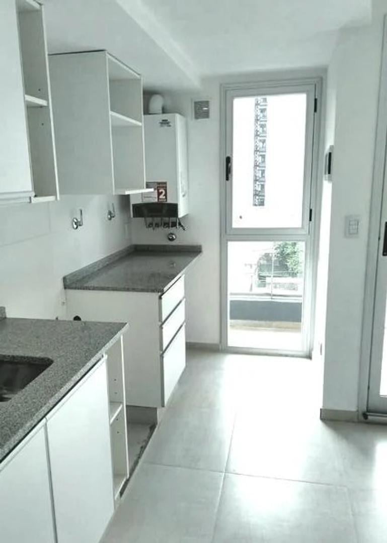 Foto de DEPARTAMENTO DE 2 AMBIENTES EN ALQUILER EN LOMAS DE ZAMORA., imagen 3